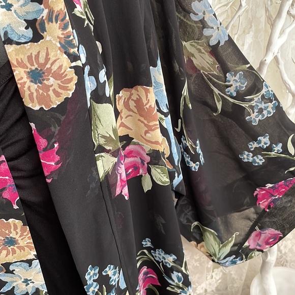 Special Collaboration with Rachael Zoe Kimono Robe Duster - Picture 6 of 7